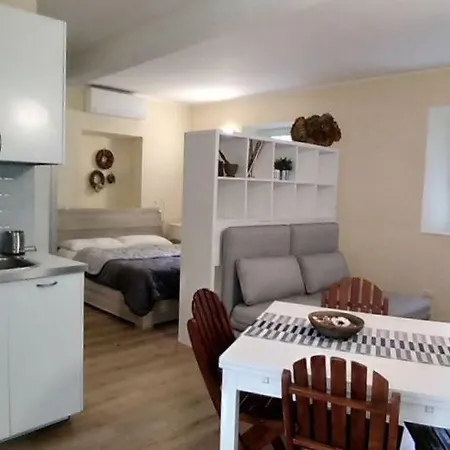 Quiet And Charming In The Centre With Air Conditioned Lejlighed Como