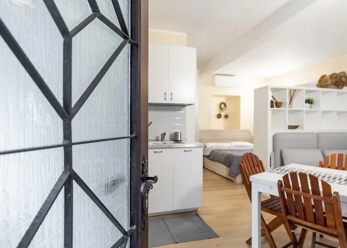 アパート Quiet And Charming In The Centre With Air Conditioned